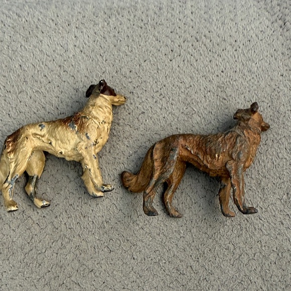 Vintage cast iron dogs. - Picture 4 of 5